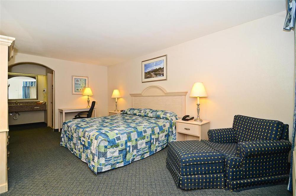 Americas Best Value Inn West Columbia Cameră foto