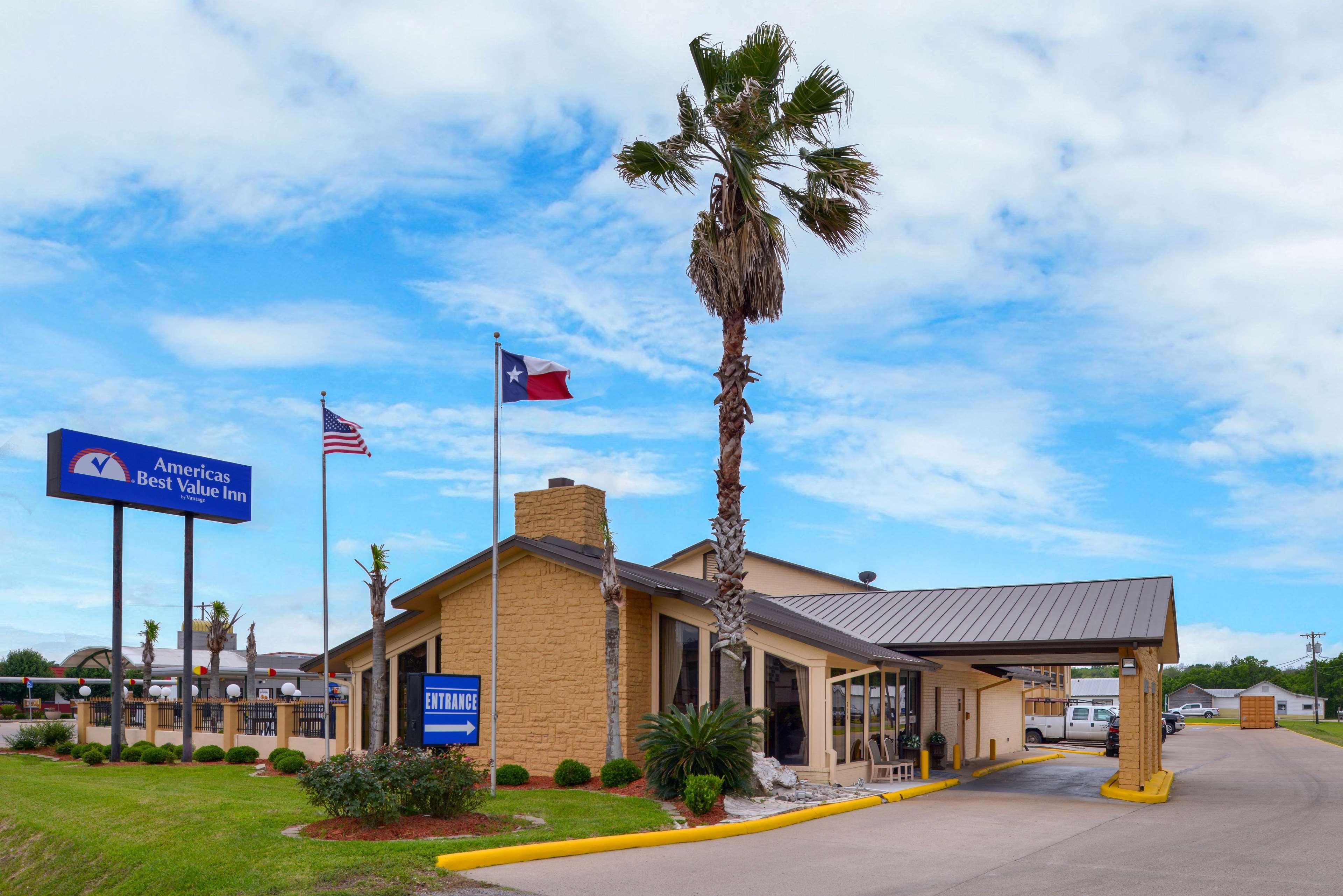 Americas Best Value Inn West Columbia Exterior foto